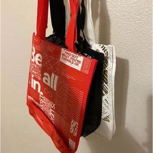 3 lululemon reusable bags